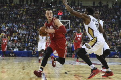 nba中国赛,篮球盛宴，文化交融，市场拓展的桥梁