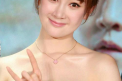 娱乐吃瓜君张檬,娱乐圈“吃瓜”女王，揭秘明星幕后故事
